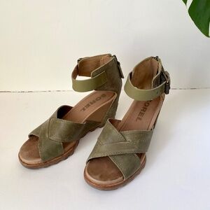 Sorel Joanie II (Womens Size 7) Ankle Strap Zip Wedge Open Sandals Green Leather